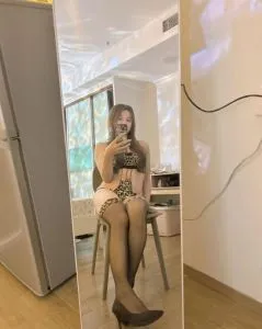 【宝安区】服务系骚露 广东 - 深圳线下实拍无遮挡