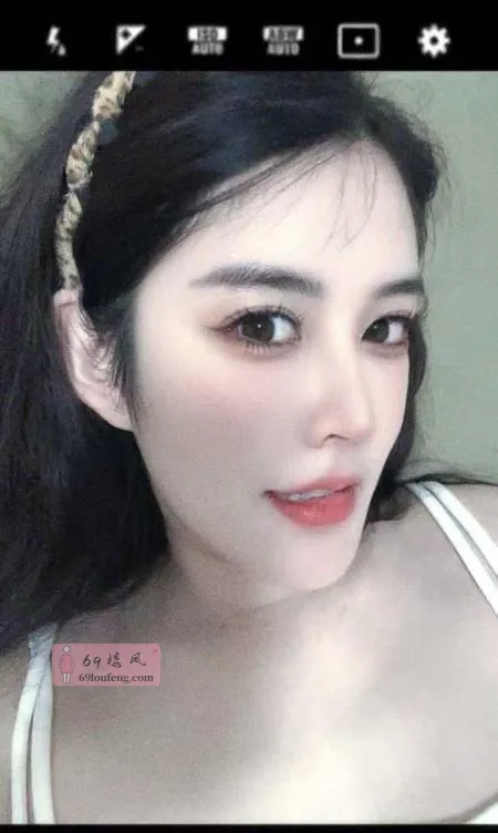 白嫩长腿佳佳 - 上海-普陀区 楼凤实拍第3张