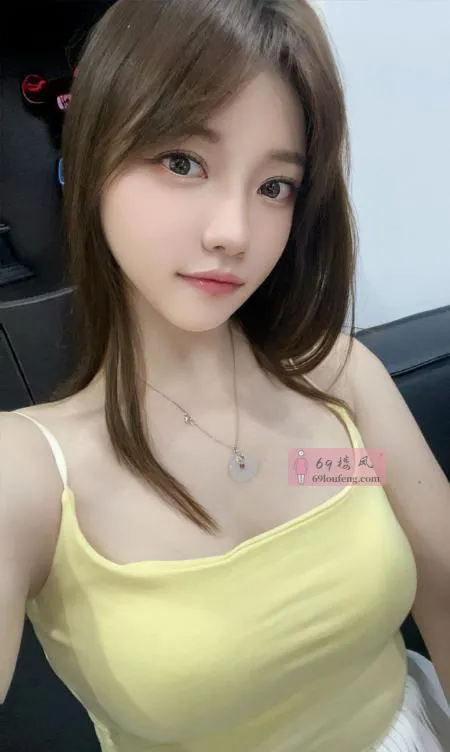 肤白大胸反差女友 - 上海-静安区 楼凤实拍第1张