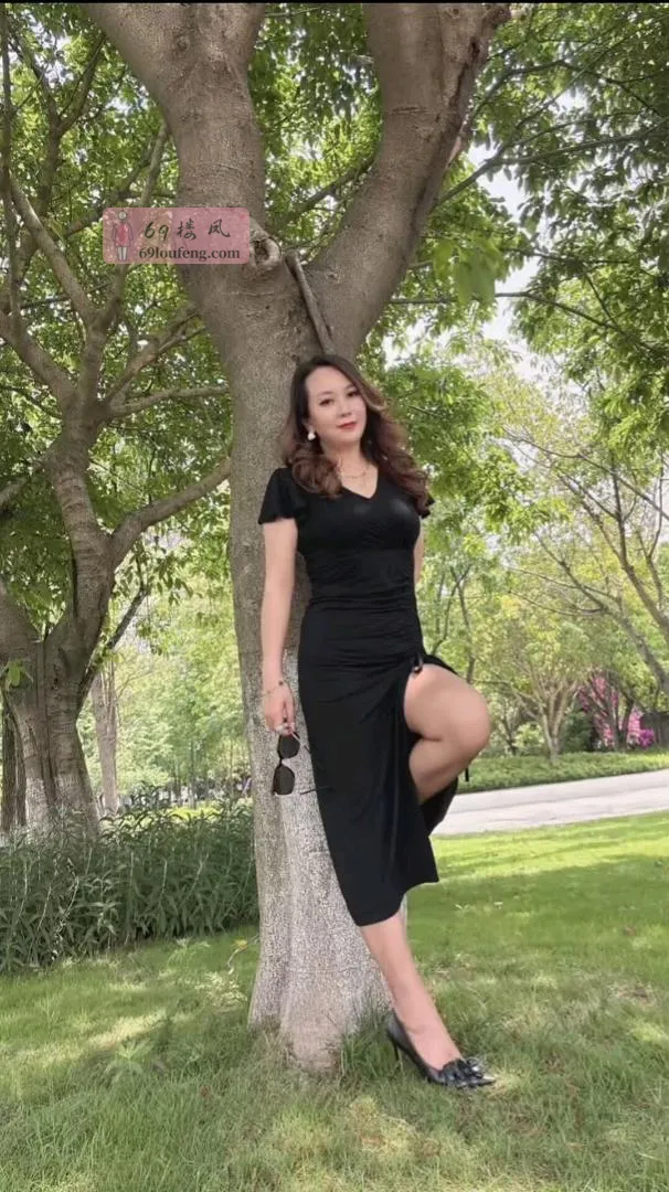 战袍野战车震少妇 - 江苏-南通 楼凤实拍第3张