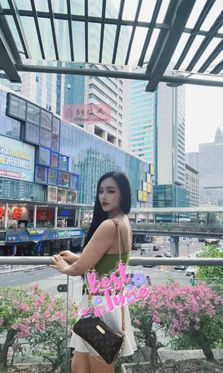 【罗湖区】御姐白雪 - 广东-深圳 楼凤实拍第3张