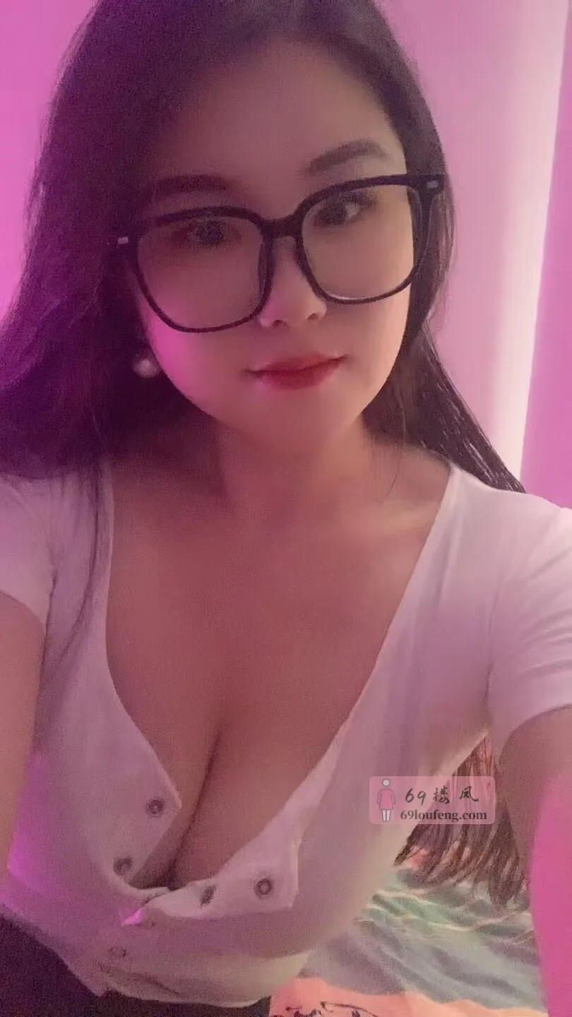 虹口翘臀少妇 - 上海-虹口区 楼凤实拍第1张