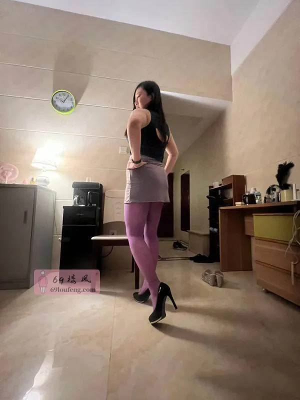 制服肉臀小后妈 - 广东-广州 楼凤实拍第4张