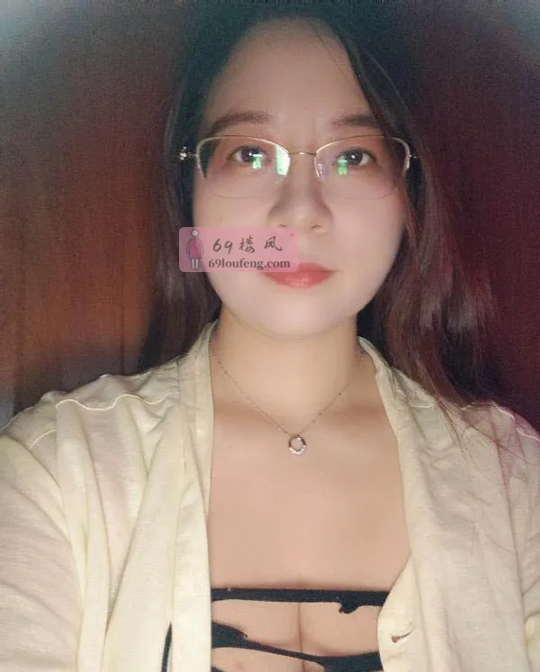 良家脸巨乳少妇 - 广东-广州 楼凤实拍第3张