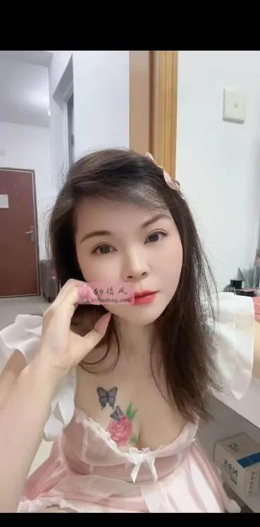 福田区白嫩骚妇 - 广东-深圳 楼凤实拍第2张