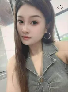 【重庆 - 江北区】观音桥美女小芯芯 最新实拍图片