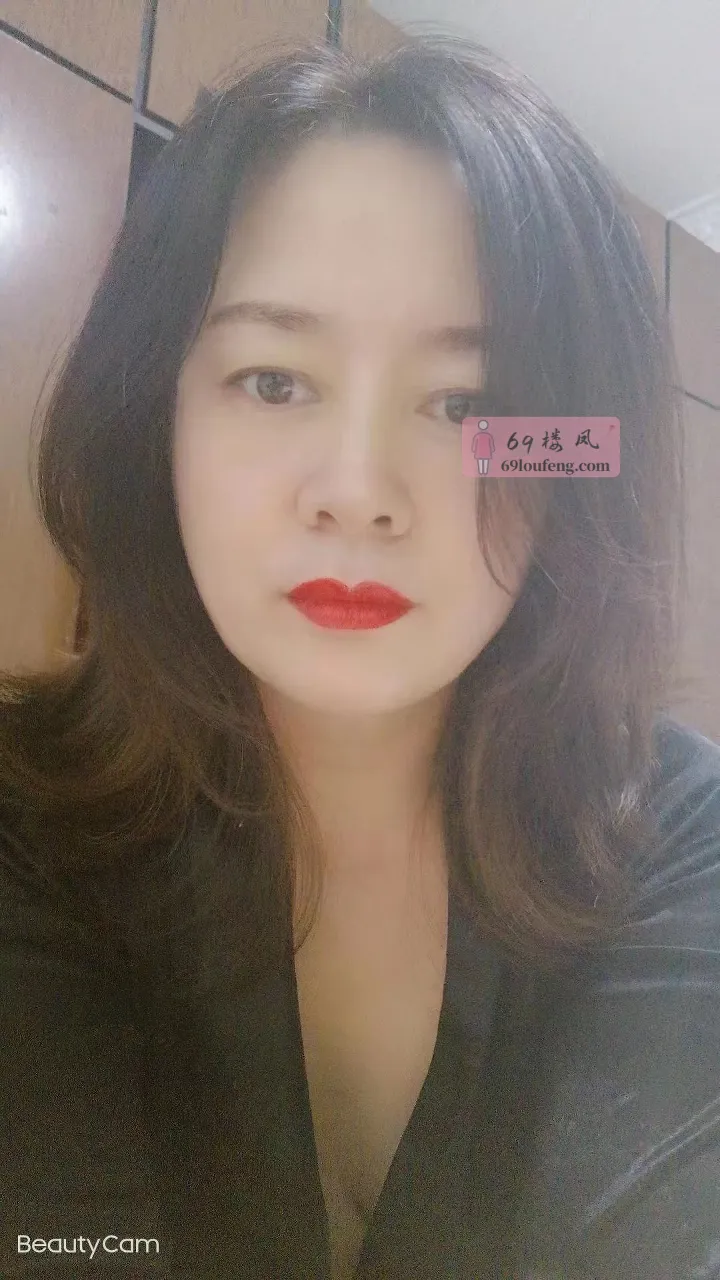 熟女玲姐 - 江苏-南京 楼凤实拍第2张