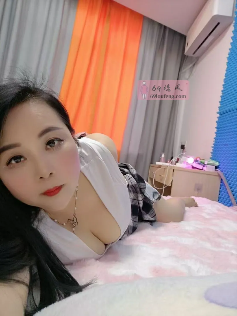 浦东大奶少妇 - 上海-浦东新区 楼凤实拍第3张