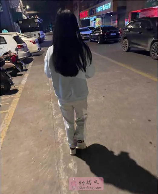 公园路边 - 广东-珠海 楼凤实拍第1张