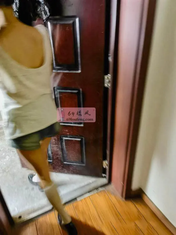 重庆南岸扫街 - 重庆-南岸区 楼凤实拍第2张