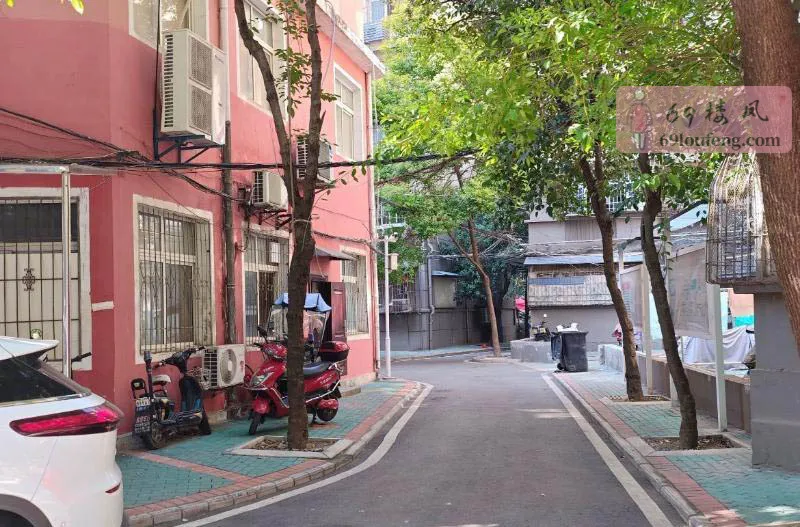 万松园站街 - 湖北-武汉 楼凤实拍第1张