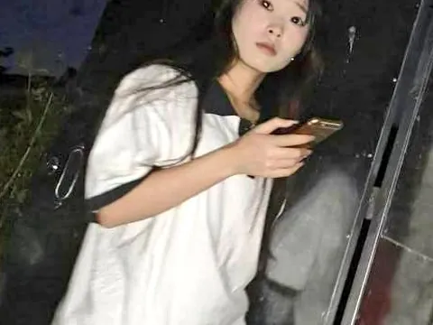 昌宁路这边巷子有年轻妹子 暗巷偷拍 江苏-南京