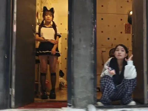 银凤街民居房 江苏-南京 失足女实拍