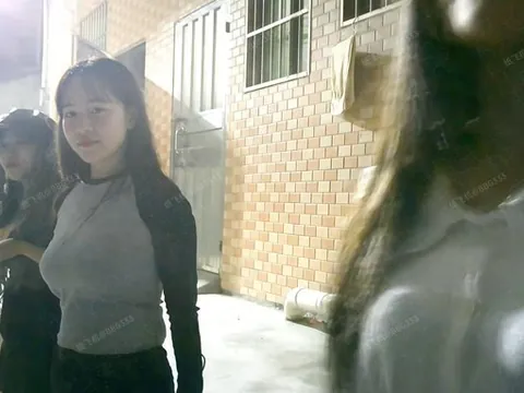 陈杨寨地铁口西边一个城中村里面 陕西-咸阳 按摩小店实拍