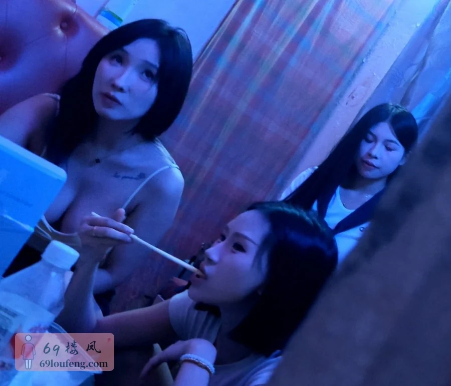 新华西南一街2-18 - 福建-漳州 楼凤实拍第1张