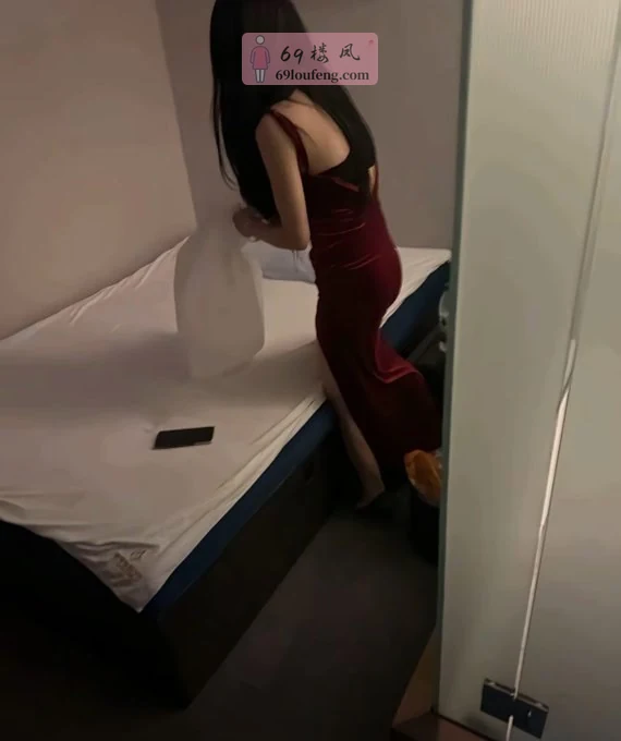 徐汇区湖南路街道一直走 - 上海 楼凤实拍第1张