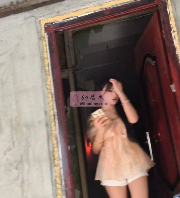 在雅安道有很多家小型发廊按摩店 - 天津 楼凤实拍第1张