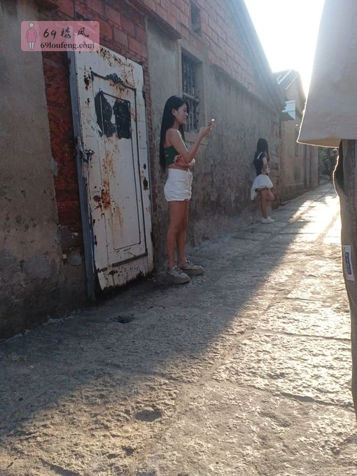 泉州莲屿街修车记广场那边2张快餐有七八个 - 福建-泉州 楼凤实拍第1张