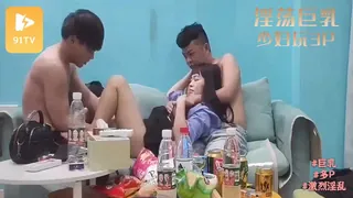 [性感淫荡巨乳少妇玩3P] - 实时更新的高清91TV资源