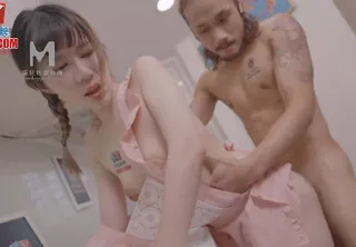 全网精选精选视频：MCY-0208插入我的白嫩幼齿小妹-宋东琳 完整版