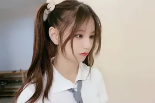 91视频官方收录：可爱学生肉体贿赂老师得百分-娜美