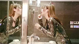 全网精选栏目：拍摄花絮-豹纹花臂美腿女神 精彩封面