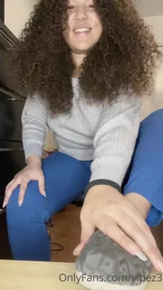 “既然我们有一点时间，我心情愉快，我会很友善，并做一个joi。享受！ - 高清在线观看