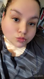 “*紧缩*”("*crunch crunch*") - 1080P超清画质展示图