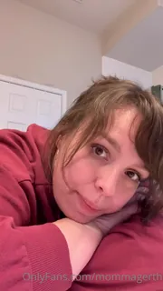 “在我洗澡之前，我脱衣服了”("Get undressed with me before I take my bath  - 高清流媒体极速加载