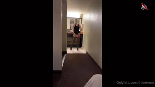 “好吧。我打算按顺序发布视频，但是由于每个人都非常出色和耐心，我决定继续为您带来这个视频。几周前，我决定成功地拍摄了BBC的大规模BBC之后是时候尝试一些新事物了。俱乐部的一个朋友与我们的伙伴们为我们安排了一个酒店聚会。有5个同意拍摄的派对。这必须是您的想象力。一年。我希望您喜欢它和我一样享受 - 高清在线观看