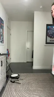 “这是所有错过它的人的完整现场直播！我只是在拖拉大声笑上尝试，没什么疯狂的。但是这里是 - 高清在线观看