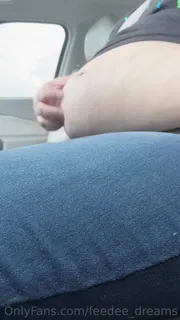 “车上的腹部摇摆 完整无删减版在线看