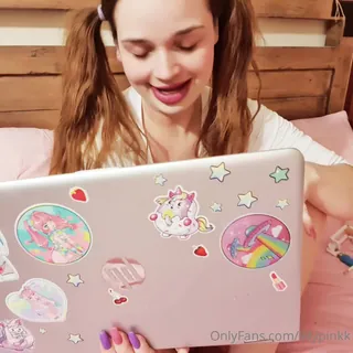 查看 “这个顽皮的女学生会尽一切努力摆脱课程 的详细介绍与播放