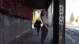 91视频官方收录：[中译]搭讪路边性感翘臀