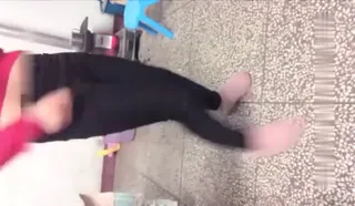 9UU站题材必看：真实刺激强上嫂子扒了猛干 封面图