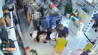 91社区热议作品：少妇偷情操逼被偷拍 实拍