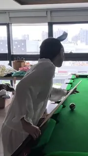 骚逼透视装玩台球 完整无删减版在线看