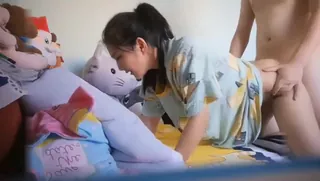 爆操年轻的儿媳骚逼 - 高清流媒体极速加载