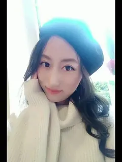 猫咪av站精选视频：极品少妇黑丝发骚 完整版