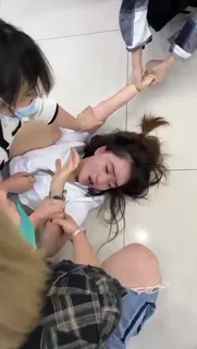 抓奸现场 完整无删减版在线看