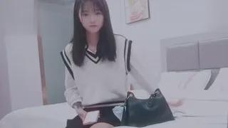 清純白晢學生兼職賺學費 优质原创视频在线直达