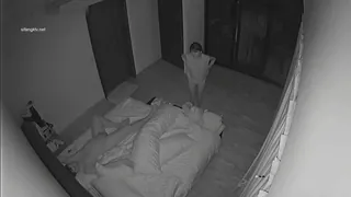 91视频官方收录：黑客破解家庭摄像头偷拍 新婚不久的年轻夫妻性欲强鸡巴干软还没射媳妇给撸硬继续干