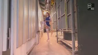 查看 幕后花絮看色情片拍摄中的真实情况 的详细介绍与播放