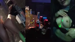 91视频推荐：商务KTV果然很多不错的选择啊，操逼真刺激 手机在线播放