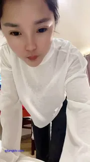 反差泄密 裸贷裸条系列 三位高颜值网红 学妹 少妇 逾期自拍流出 全裸展示美体身材 掰逼自慰黄瓜狂插 - 极具视觉冲击力的猫咪av站内容