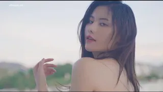 #网红 #阿朱馒头穴女神『阿朱』半露鲍鱼 超美诱惑​ 完整无删减版在线看