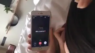 当你和你老婆在通话 她就在我的身下压抑的呻吟 - 极具视觉冲击力的猫咪av站内容