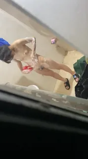 猫咪av站精选视频：大神偷拍高二女学生洗澡，真可爱啊，这就是青春的气息 完整版