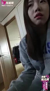 猫咪av站高分作品推荐：#素人 #学生 #打飞机 #口交 ，其实有时候看素人比较有感觉，毕竟不像那些演的，有些太浮夸_