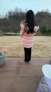 91视频推荐：#会喷水的亲姐姐  #海角社区 #乱伦  #国产  #口交  #足交【60分原创】大长腿销售亲姐和我彻夜狂喷内外全射一次 手机在线播放